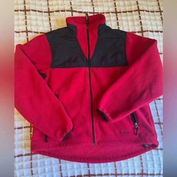Vintage Women’s Size Medium Red  and Black Fleece Zip Up - Picture 1 of 5
